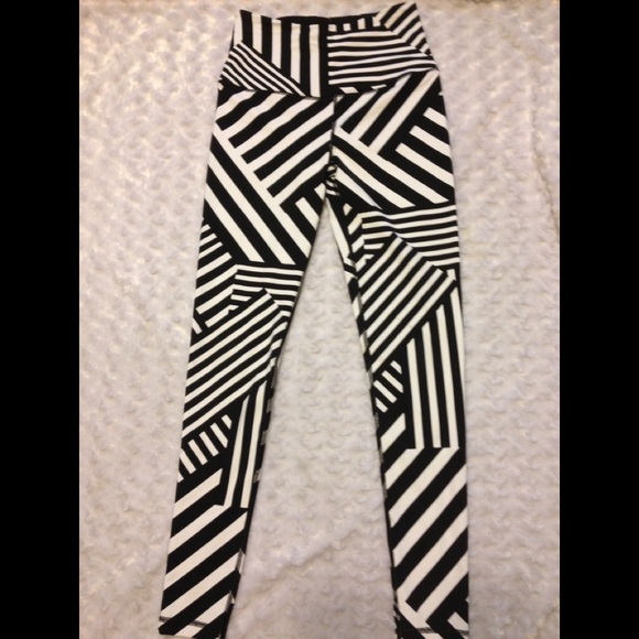 Victoria Sport Pants - Victoria Sport Leggings